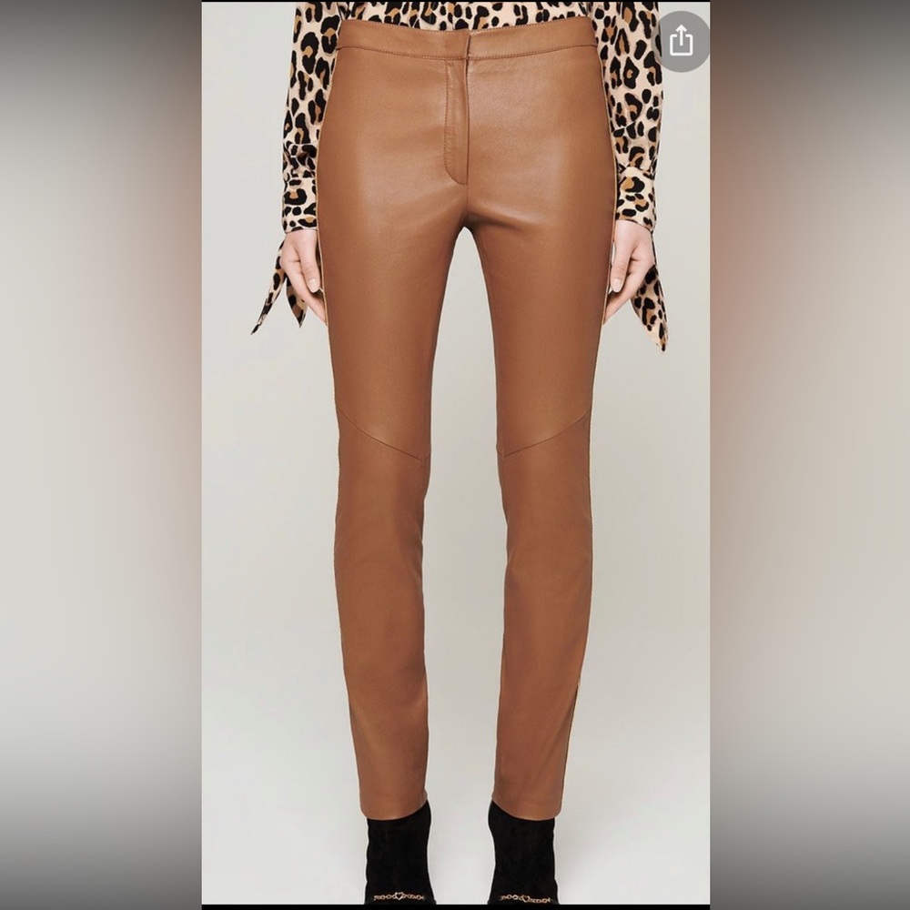 NWT Beautiful Escada leather pants 100% lamb leather